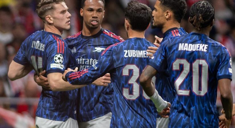 Az Arsenal csatárát szemelte ki a Barcelona