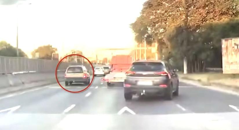 Nagyon elgurult valami az M3-ason, szétszívatta a terepjáróst a büntetőfékhuszár – videóval