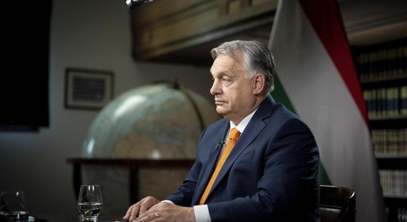 Orbán Viktornak mintha földgömbfétise lenne, csak mindig túltolja