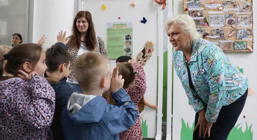 „Így komposztálunk mi” – óvodá(soka)t díjaztak a Városházán - képekkel
