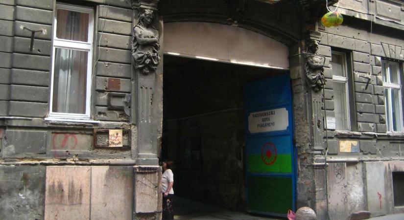 Feljelentést tettek a soha meg nem épült roma kulturális központ ügyében