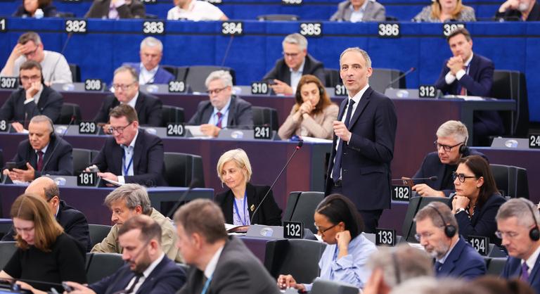 Az EU véget vetne az orosz és kínai oligarchák, valamint az amerikai mágnások korszakának az unióban