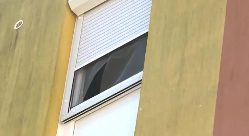 Szentlőrinci tragédia: ezért zuhant ki a 17 éves lány a negyedik emeletről