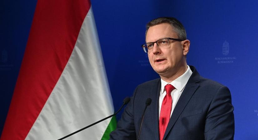 Rétvári Bence bocsánatkérést vár Magyar Pétertől