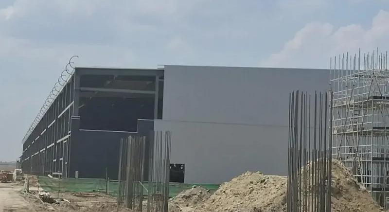 Súlyosan megszegte az engedélyben előírt követelményeket a BYD Szegeden