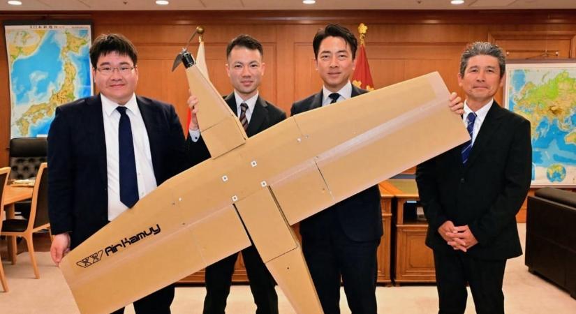Kartonpapírból készült drónnal erősít Japán, a radarok is nehezen veszik észre