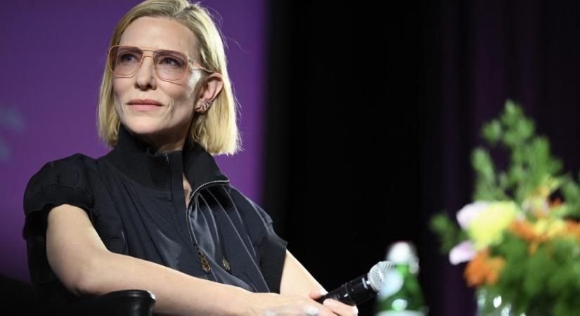 Cate Blanchett Cannes-ban kitért a magyar választásokra, és meggyőzött róla, hogy segglyuk is kell a művészethez