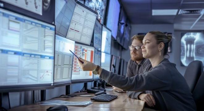 Élesben már bizonyított megoldásokkal hozza el az ipar új korszakát a Schneider Electric