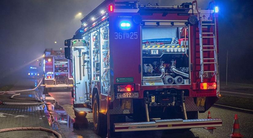 Lángba borult egy munkagép a Sió Árvízkapunál