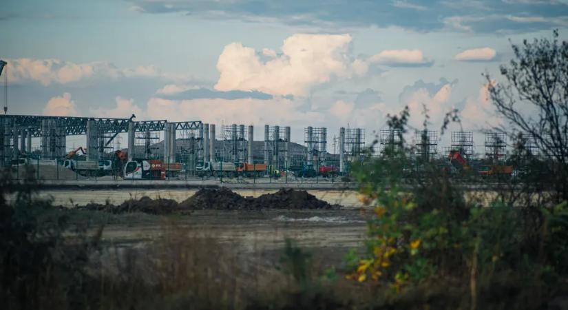 Gajdos László szerint környezetkárosítás zajlik a szegedi BYD-gyár építkezésén, a kormányhivatal feljelentést tett