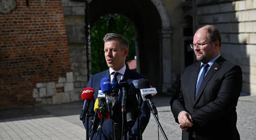 Magyar Péter Krakkóban: Ziobro és házastársa egy másik schengeni országon át hagyta el Európát