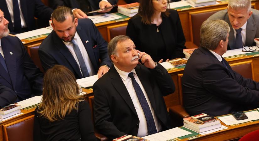 Gajdos László üzent: szerinte súlyos környezetkárosítás zajlik a szegedi BYD-gyár építkezésén