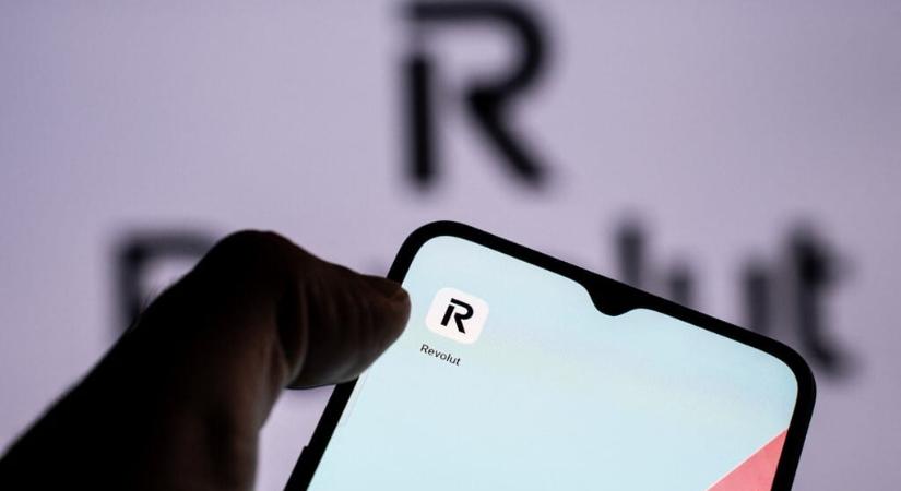 Áthelyezi a Revolut a magyar számlákat és bemutatták a díjaikat