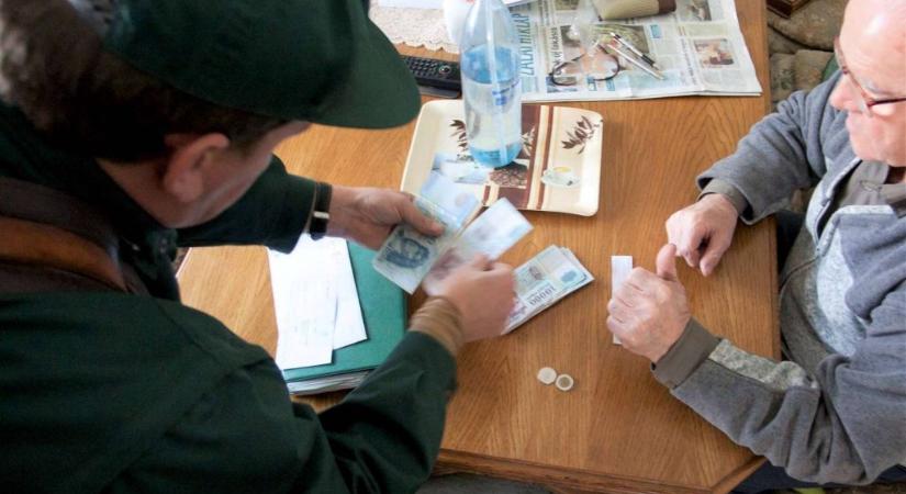 Támogatás: több mint 100 ezer forintos pluszpénzt kapnak ezek a magyar nyugdíjasok napokon belül
