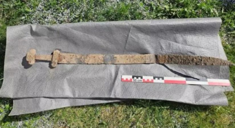 Egy kisfiú véletlenül 1300 éves titkot húzott elő a földből