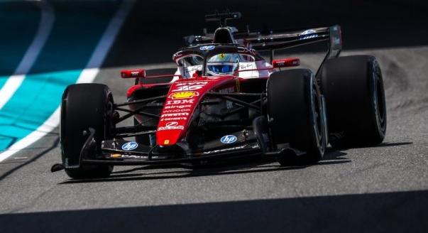 Vasseur: Ez nem volt fair a Ferrarival szemben