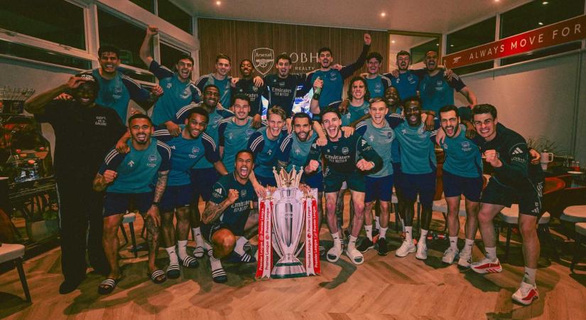 Trónfosztás a PL-ben, 22 év után ismét bajnok az Arsenal
