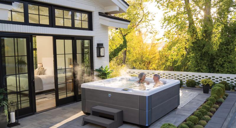 Jakuzzi a kertben – 4 gyakori elhelyezési hiba, amit később megbánhatsz