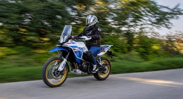 Újabb 800-as terepmotor a Kove palettáján