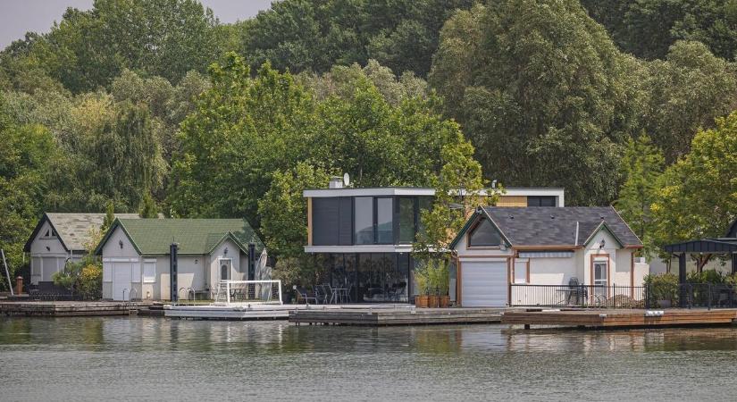 A Balaton helyett a Tisza-tó a sláger, ezeket a vízparti nyaralókat keresi most mindenki!