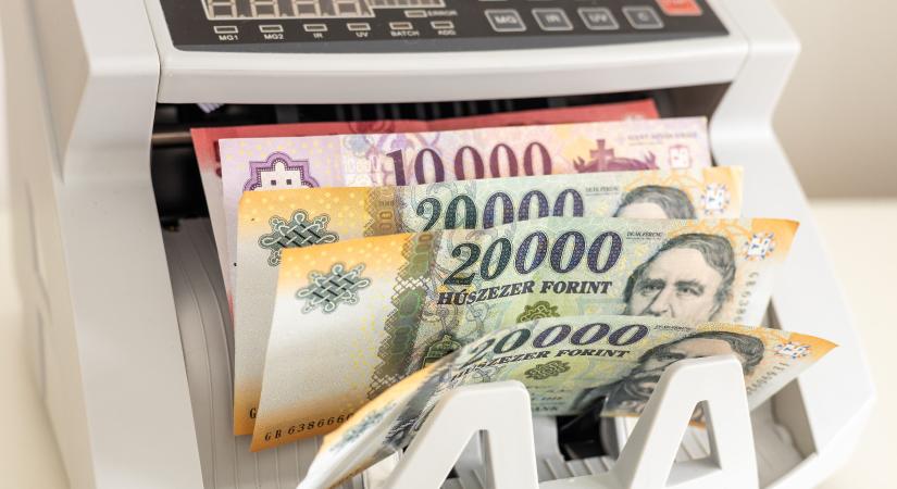 Rángatják a piacok a forintot, erősödéssel indult a nap