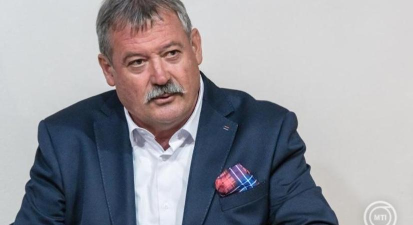 “Ne aláírásokat gyűjtsenek, hanem gyereket szüljenek.”
