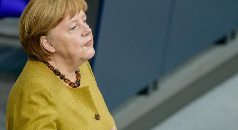 Angela Merkel migránspolitikáját díjazta Brüsszel, botrány lett belőle