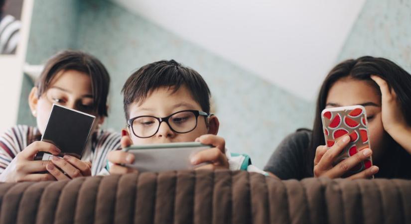 A KDNP korlátozná a gyerekek internethasználatát