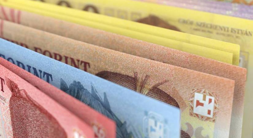 KSH: 779 800 forint a bruttó átlagkereset most Magyarországon – Ez nyomta fel a számokat