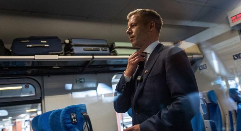 Hogy az új magyar kormány első hivatalos útja Lengyelországba vezetett, az több puszta diplomáciai formalitásnál