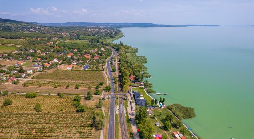 Brutális hőkupola telepszik a térségre, itt a fordulat az időjárásban: valósággal berobban a nyár
