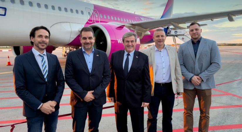 Korábban madárral ütközött Kapitány István és Ruszin-Szendi Romulusz varsói gépe, emiatt késtek
