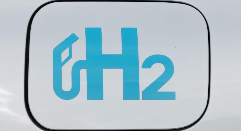 Újabb Toyota kaphat hidrogénhajtást