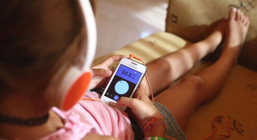 A zaklatás már nem ér véget a becsengetéssel. Miért lehet veszélyesebb az online bullying, mint az iskolai?