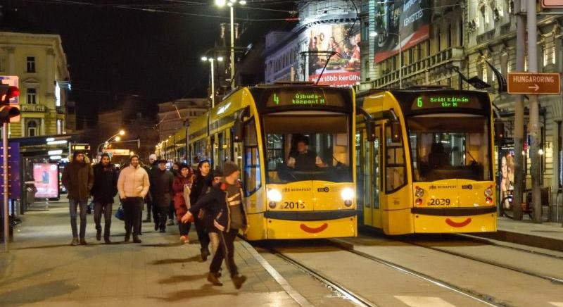 Letérdel Budapest közlekedése, irdatlan tömeg jön a BL döntőre