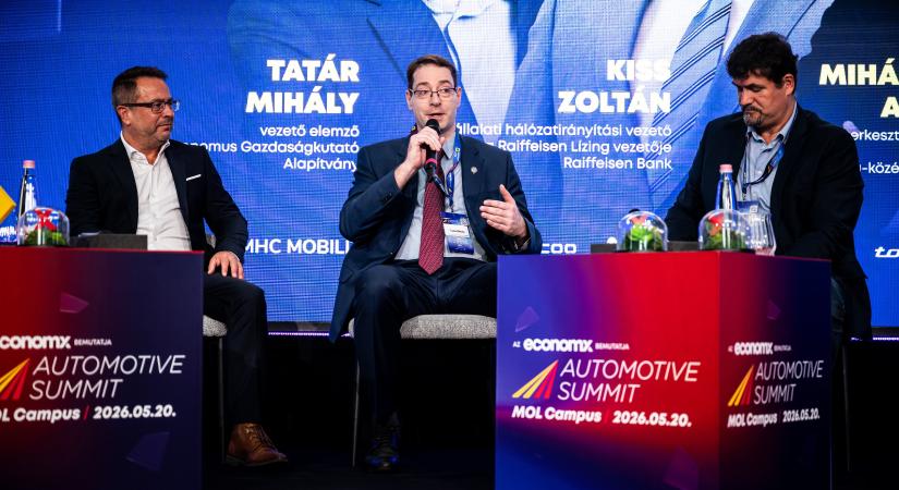 „Feláldoztuk, amihez a legjobban értettünk” – súlyos figyelmeztetés érkezett az autóiparnak