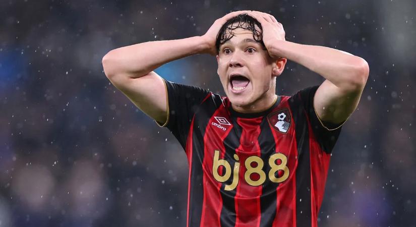 Kellemetlen helyzetbe került Tóth Alex a válogatottnál a Bournemouth miatt