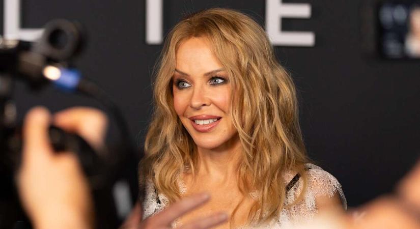 Miközben visszatérését ünnepelte a világ, Kylie Minogue titokban ismét mellrákkal küzdött