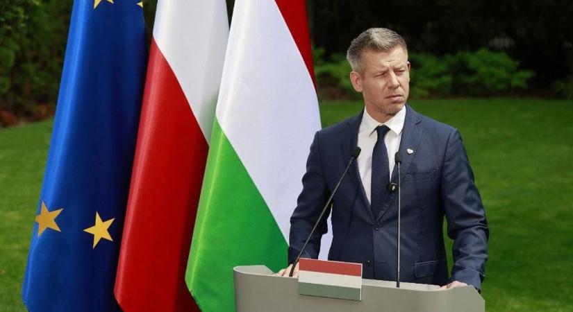 Visegrádtól több mint ezer kilométerre lévő országokkal bővítené ki a V4-et Magyar Péter