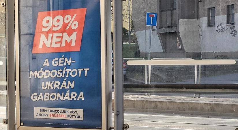 A Fidesz ismét megállítaná az ukrán gabonát a határon, amire politikai kampányt is épített