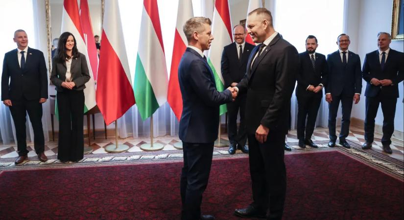 Magyar Péter a lengyel államfővel is megbeszélést folytatott gazdasági együttműködésről és regionális biztonsági kérdésekről