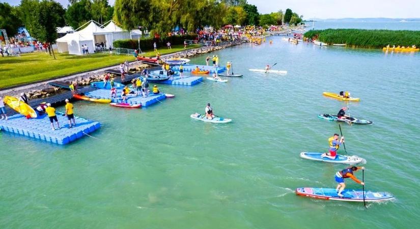 Evezőket a vízre! Több ezren készülnek a Balaton egyik legnagyobb nyári kihívására