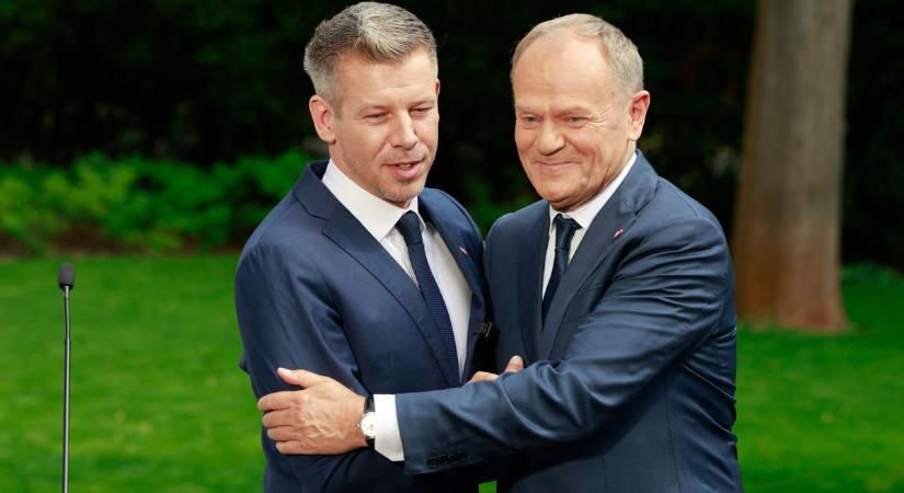 Donald Tusk felajánlotta a segítségét Magyarországnak – nagy árat fizethetünk ezért