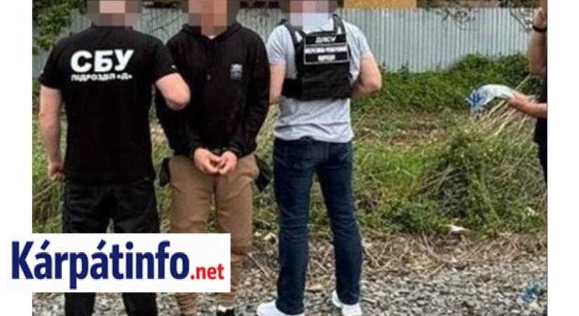 Katonát gyanúsítanak illegális határátlépés megszervezésével Kárpátalján
