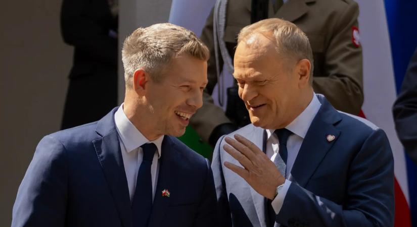 Tusk felkiáltott, amikor meghallotta, hogy Magyar Péter 700 településen járt kampányolni