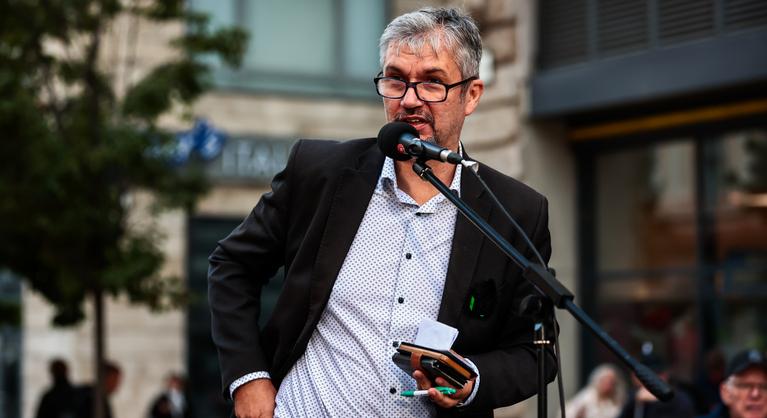 Hadházy Ákos: Tanúként hallgatott meg a rendőrség Mészáros Lőrinc és exveje kartellezésének ügyében