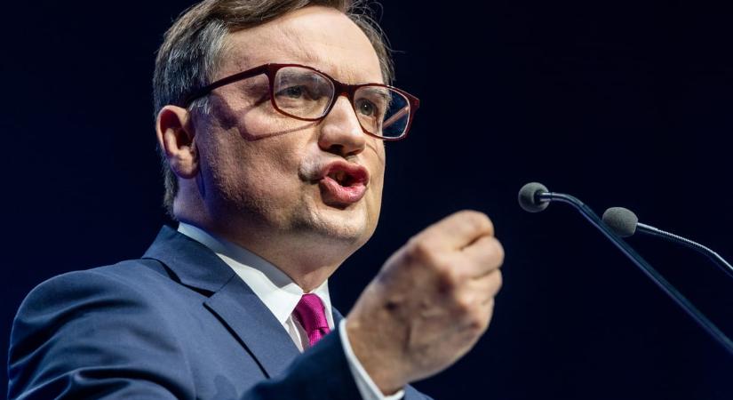 Olaszországon keresztül utazott az Egyesült Államokba „tudósítónak” Zbigniew Ziobro