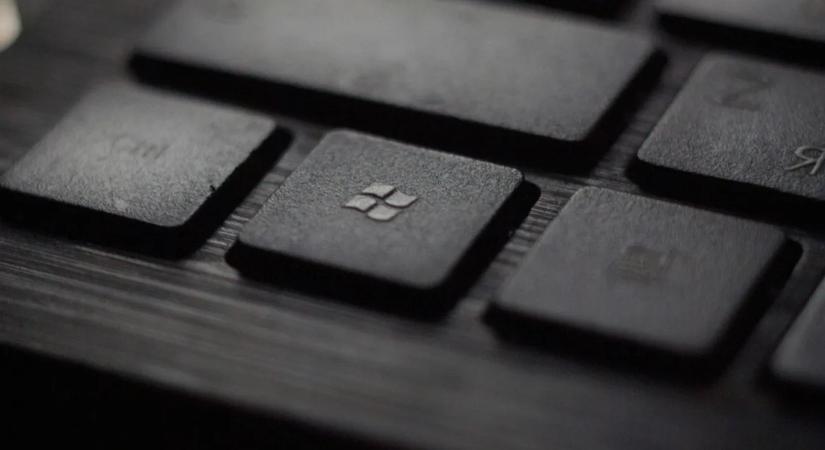 Másodpercek alatt feltörhető a Windows 11, súlyos biztonsági rést találtak