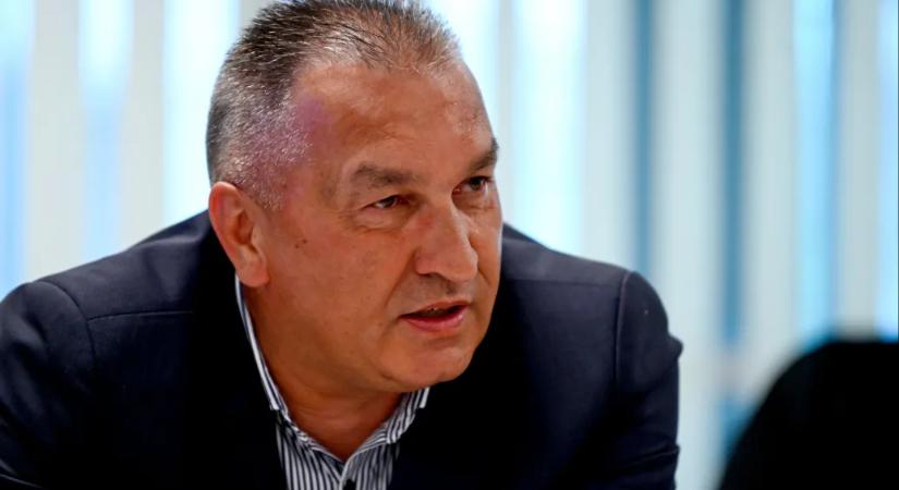 Kármán András felmentette a NAV bűnügyi és rendészeti elnökhelyettesét