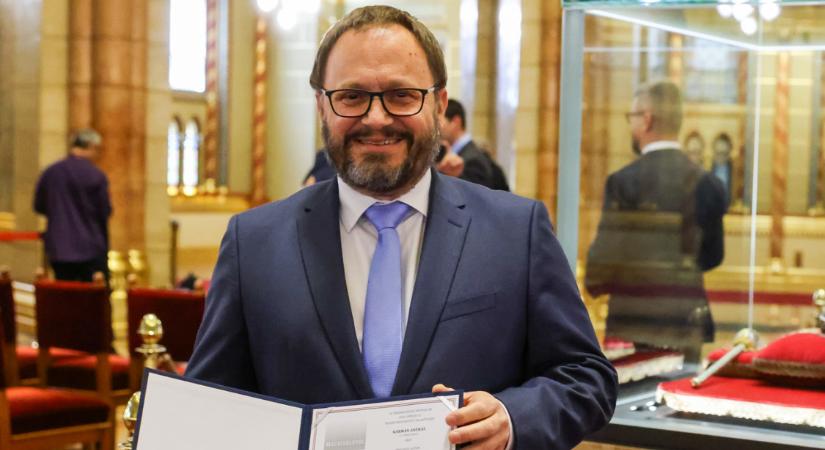 Kármán András leváltotta a NAV kulcsemberét